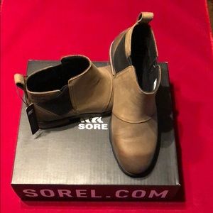 Women’s New Sorel Emilie Chelsea Waterproof Boots